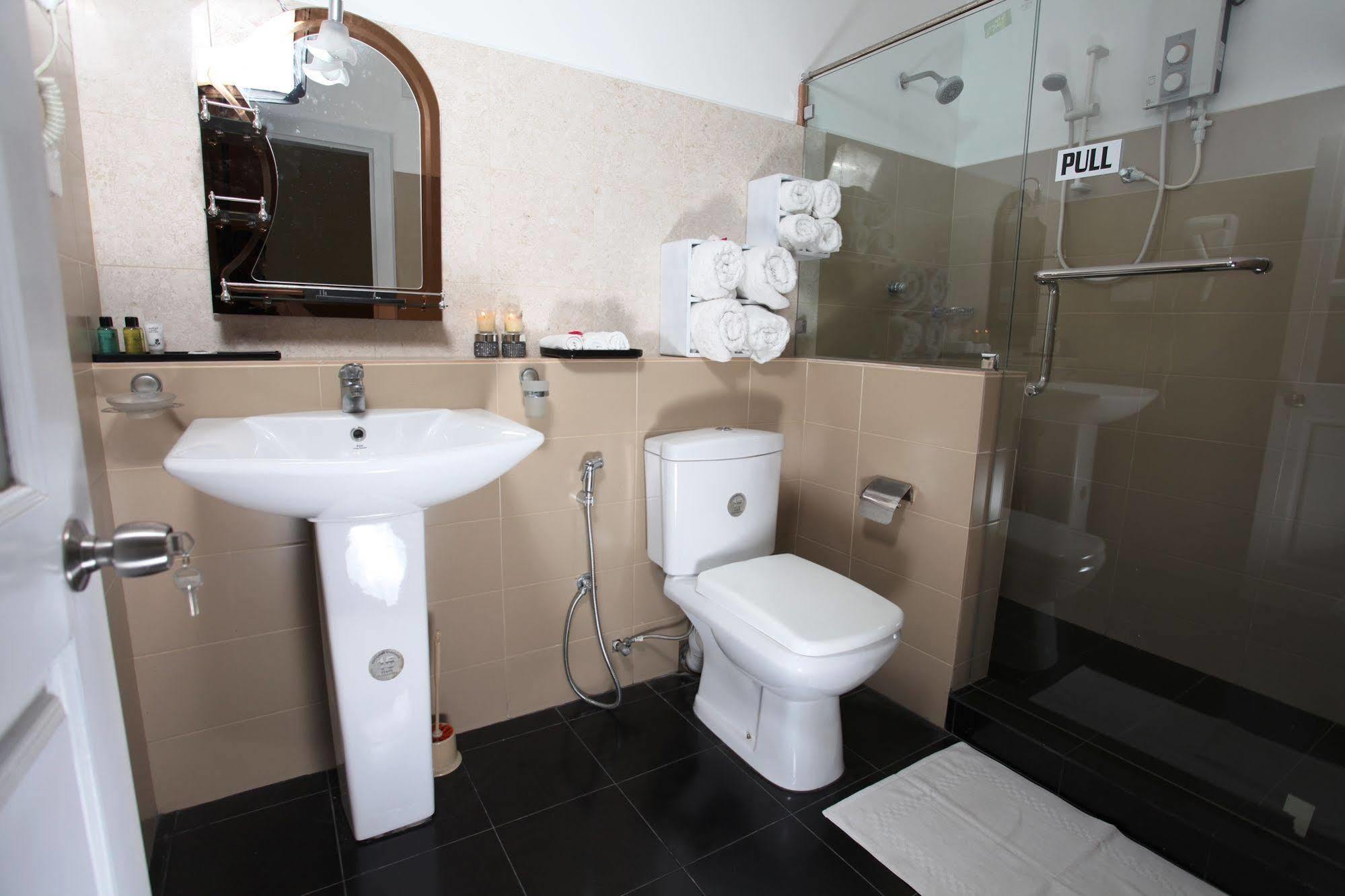 Ayaana Boutique Hotel Канди Екстериор снимка