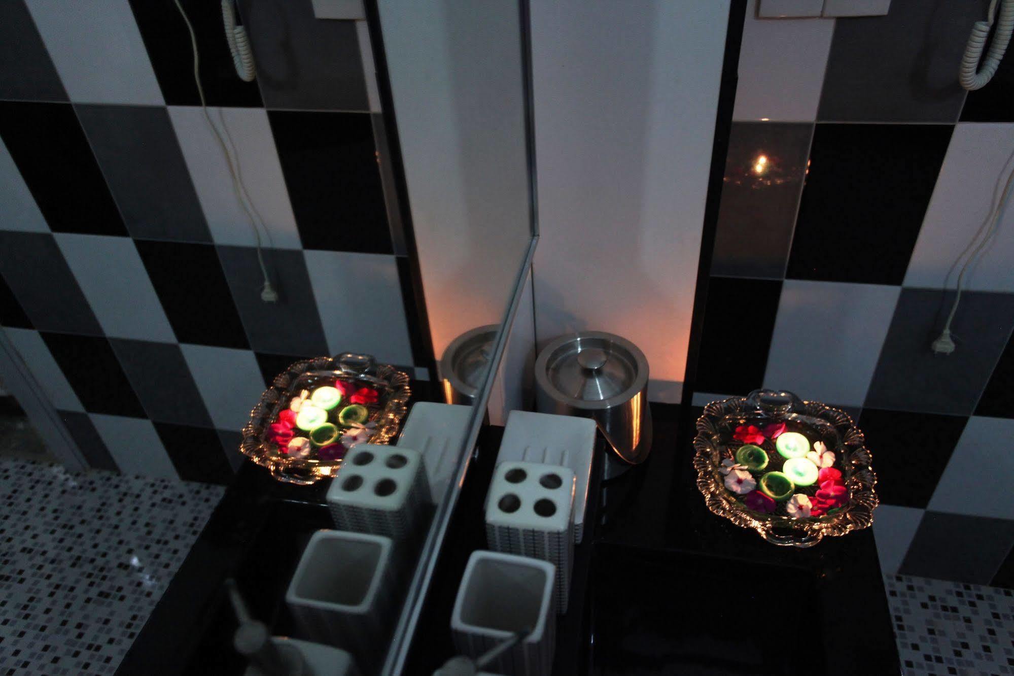 Ayaana Boutique Hotel Канди Екстериор снимка